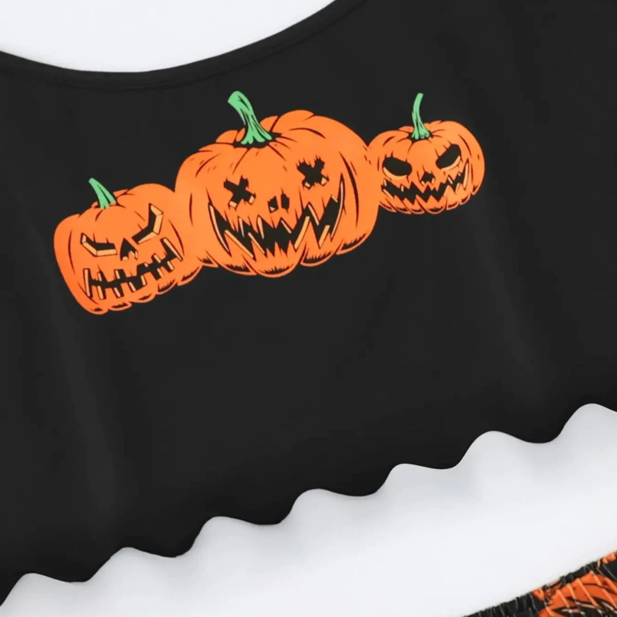 Spooktacular Comfort: Women's Halloween-Themed Polyester Fiber Two-Piece Pajama Set